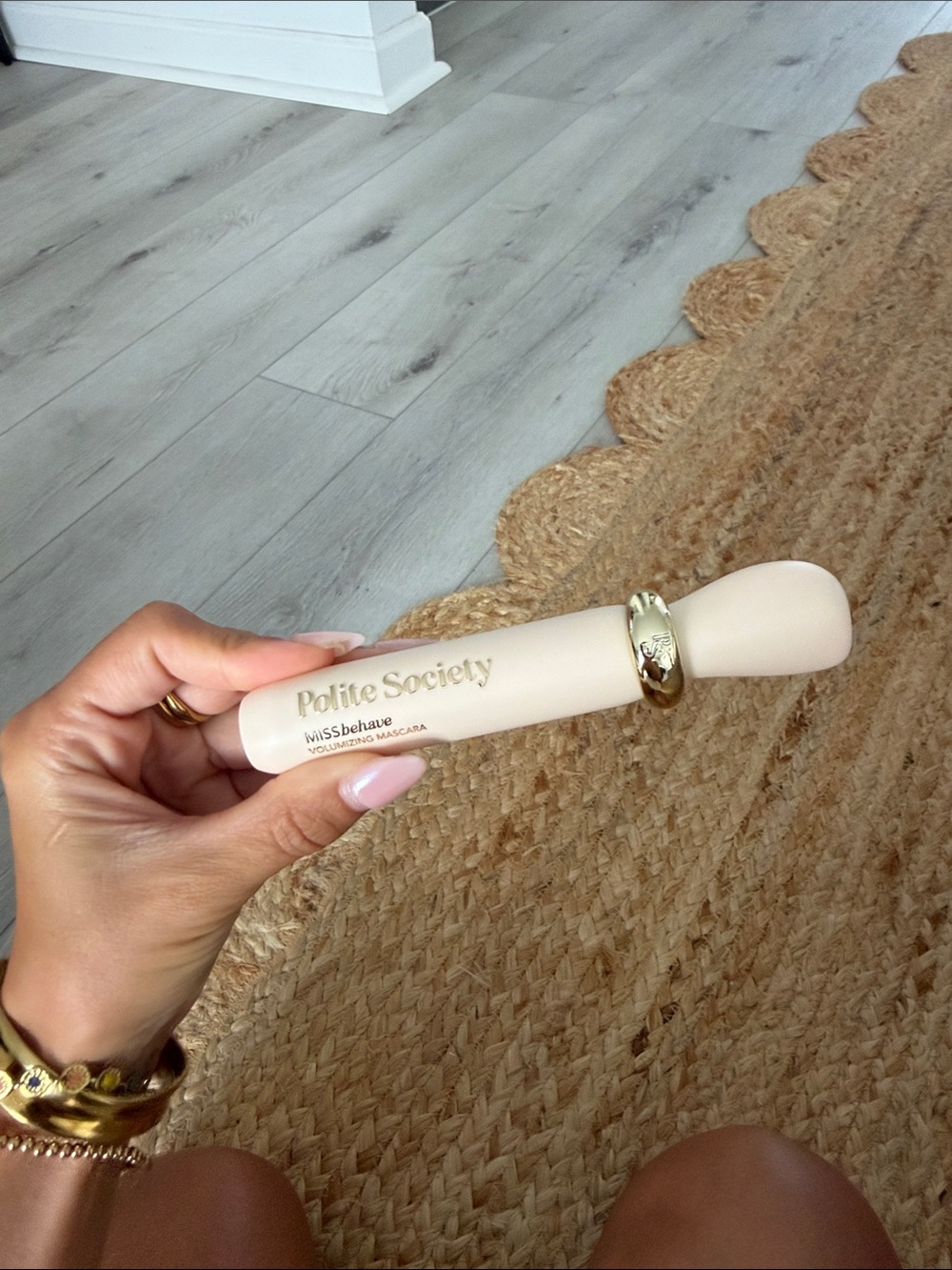 Polite society Volumizing Mascara – black